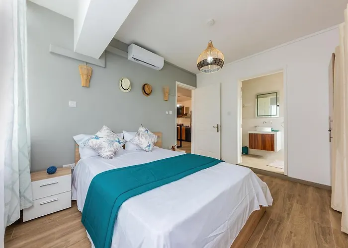 373 Wolmar Cosy And Modern Apartment- 200 Metres From The Beach And Supermarkets And Just Next To Domaine De Wolmar With Views Of Deers And Green Natural Park