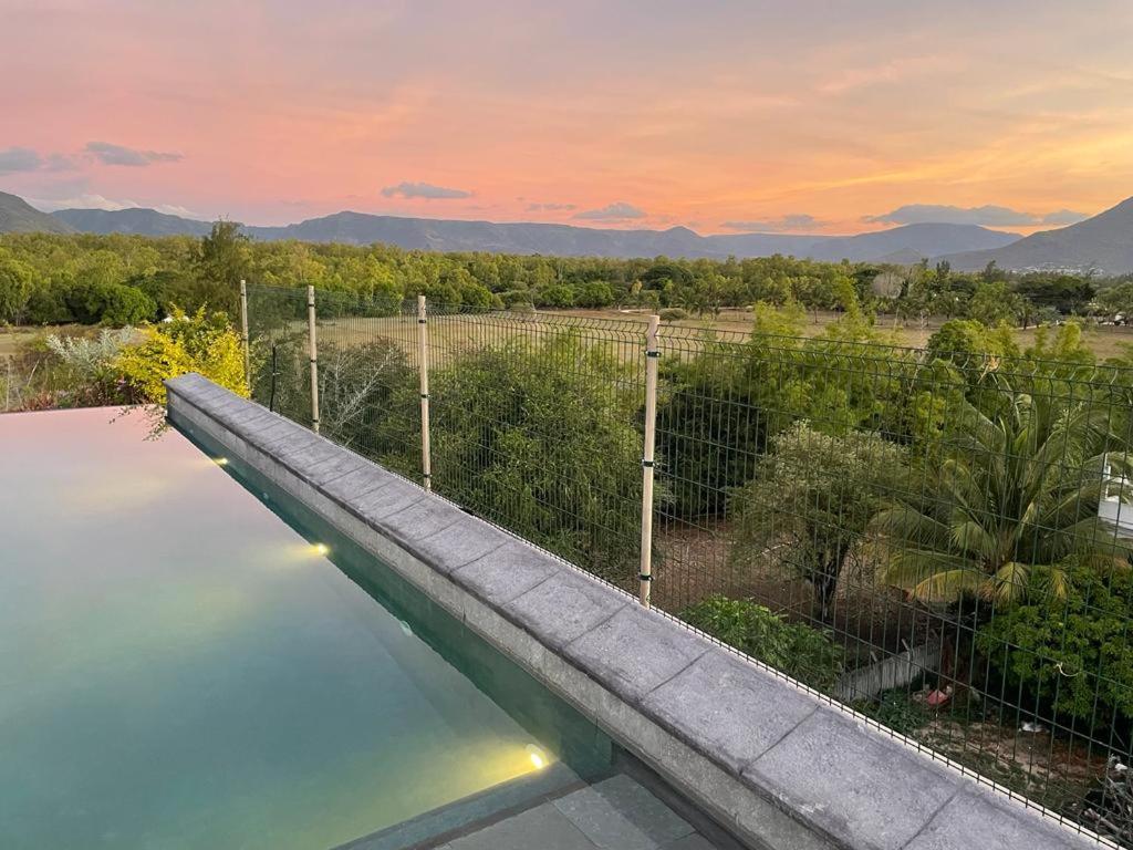 373 Wolmar Cosy And Modern Apartment- 200 Metres From The And Supermarkets And Just Next To Domaine De Wolmar With Views Of Deers And Natural Park Appartement Flic-en-Flacq
