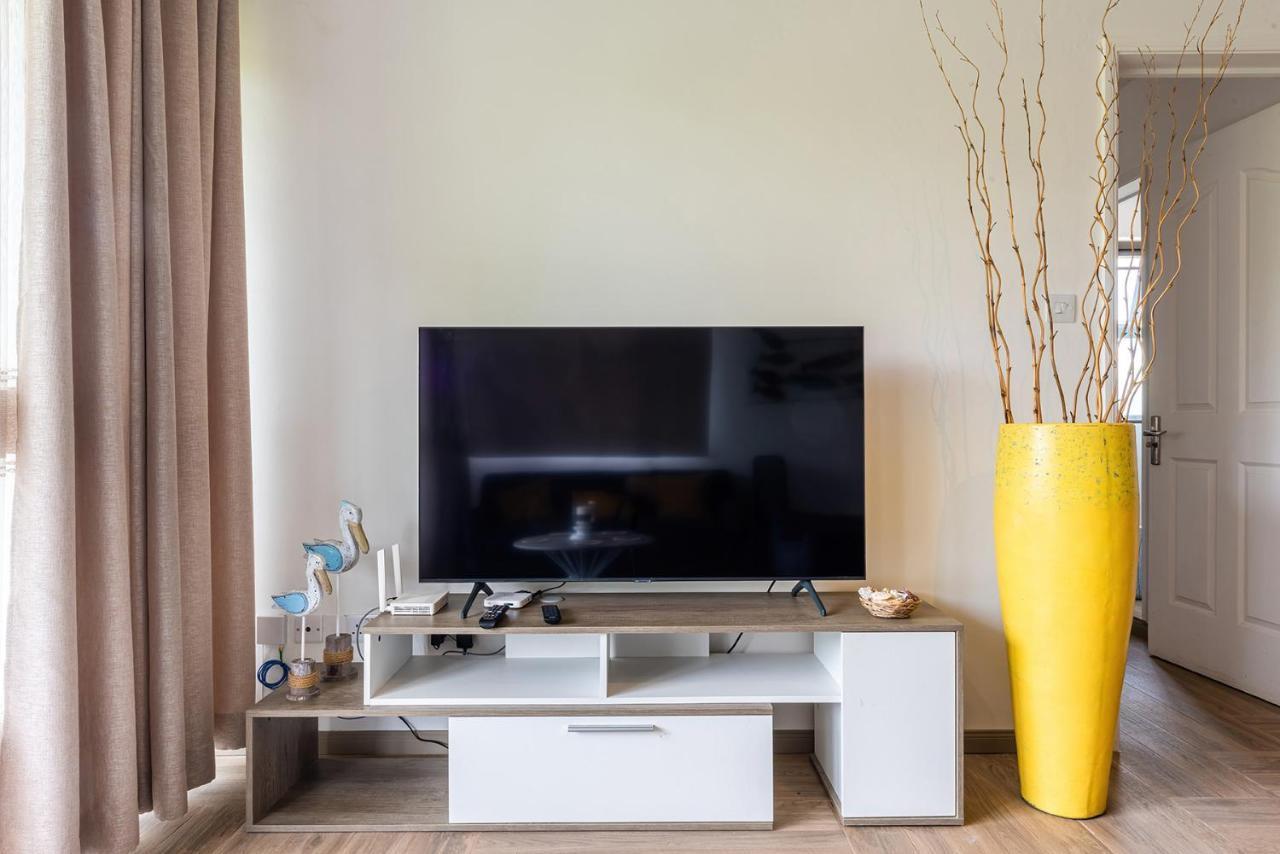373 Wolmar Cosy And Modern Apartment- 200 Metres From The And Supermarkets And Just Next To Domaine De Wolmar With Views Of Deers And Natural Park Flic-en-Flacq